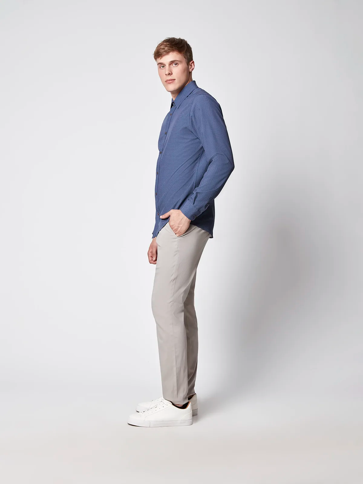 Men's Bungee Relaxed Chino Pant