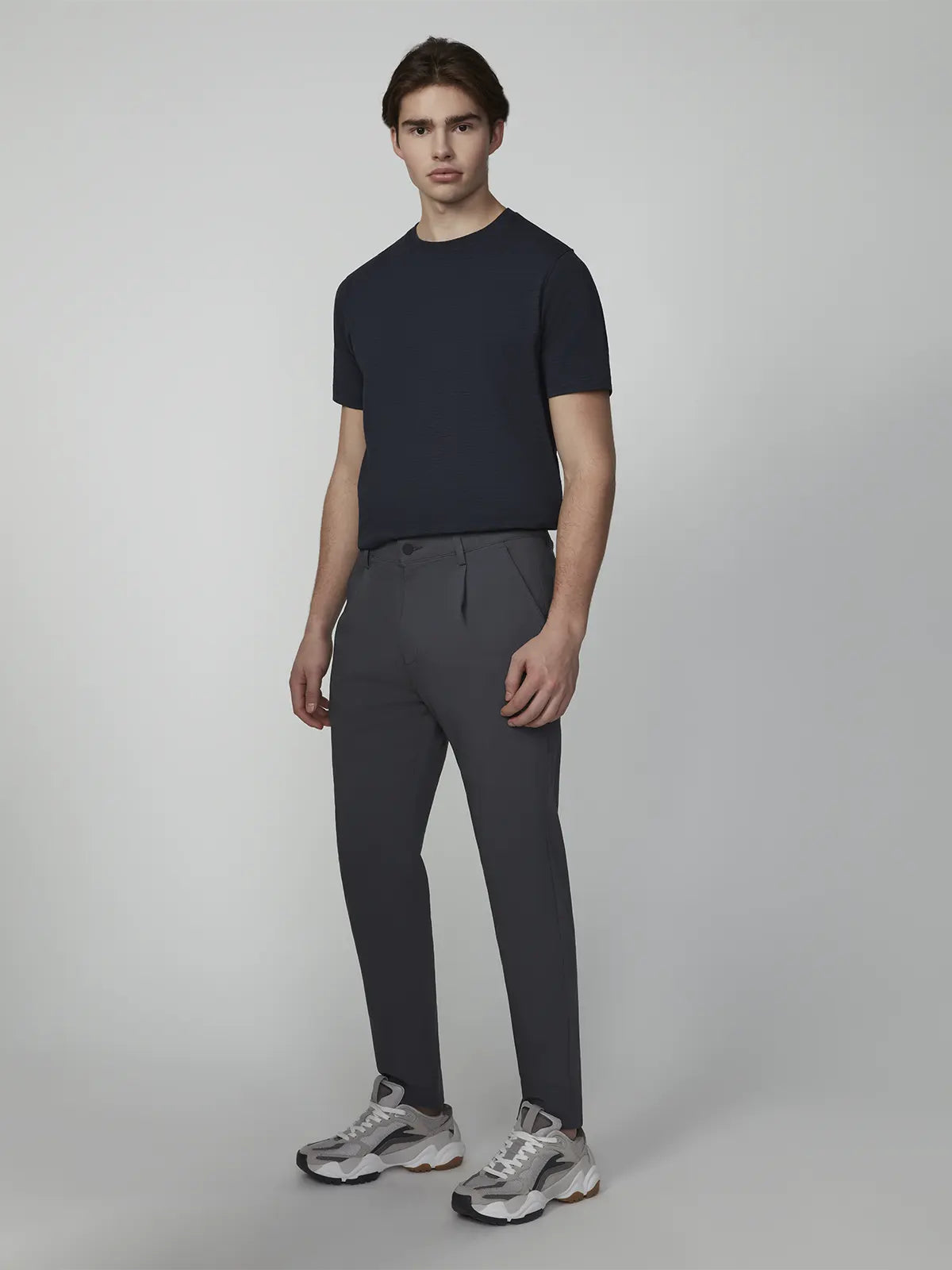 Pantalon chino à plis solide et décontracté pour homme