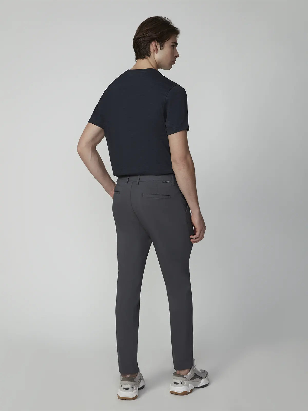 Pantalon chino à plis solide et décontracté pour homme