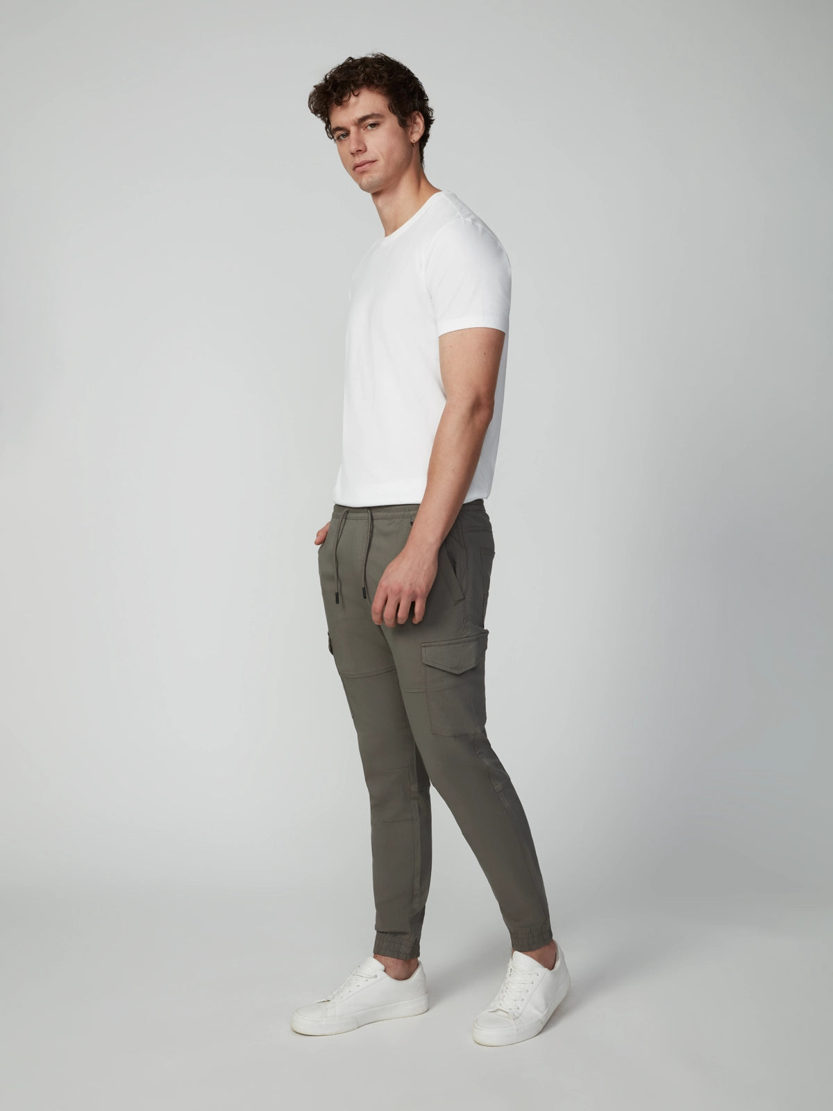 Men's Solid Bungee Cargo Jogger