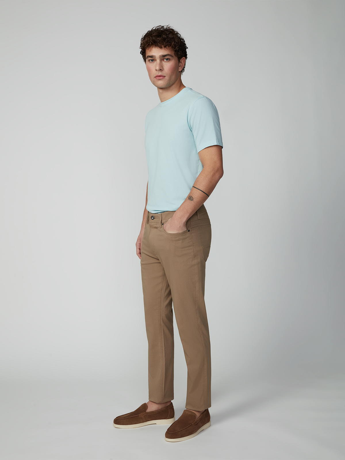 Men's Solid Bungee Relaxed 5-Pocket Pant