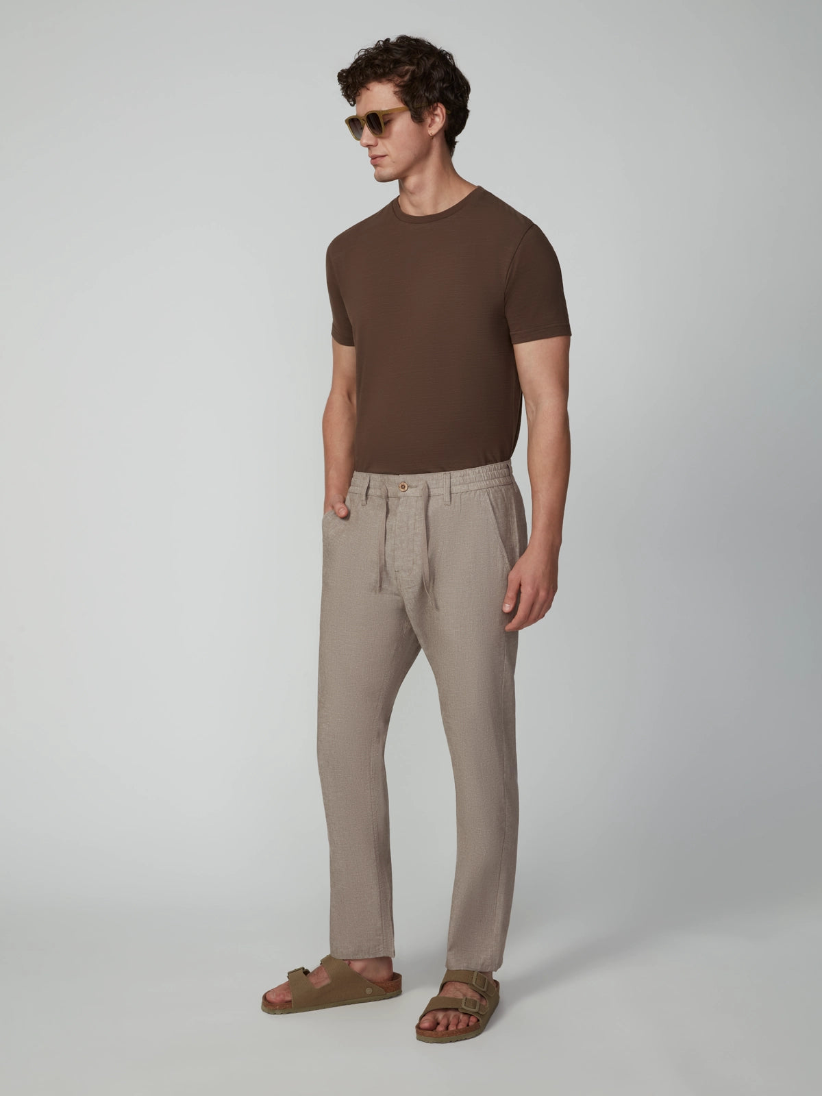Pantalon de lin à cordon de serrage pour homme