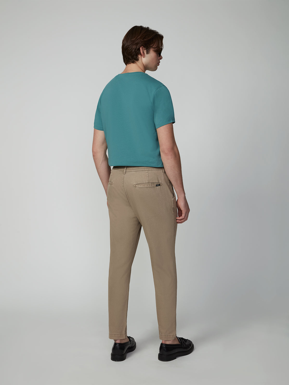 Pantalon décontracté à plis pour homme