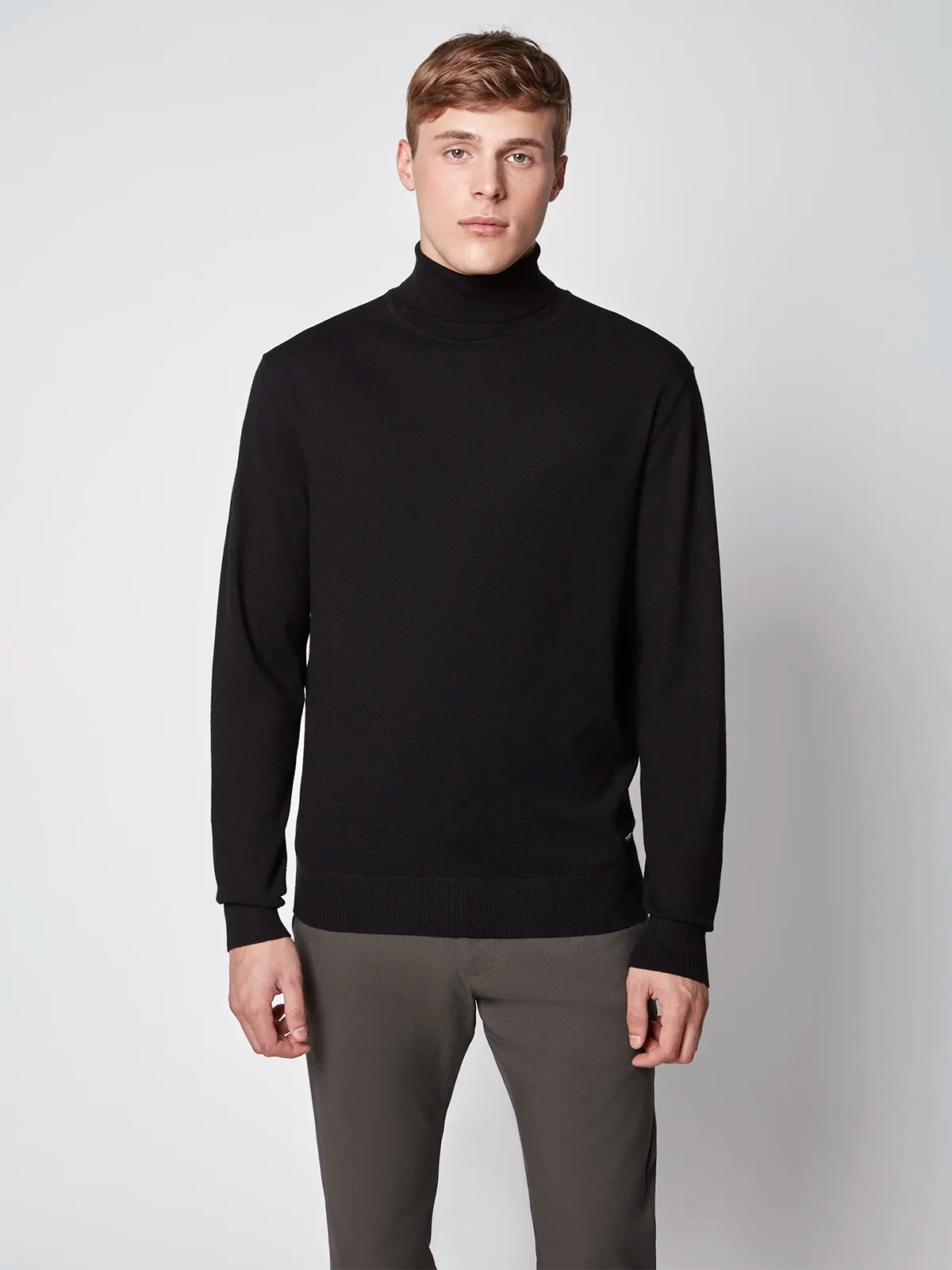 Pull à col roulé à manches longues pour homme