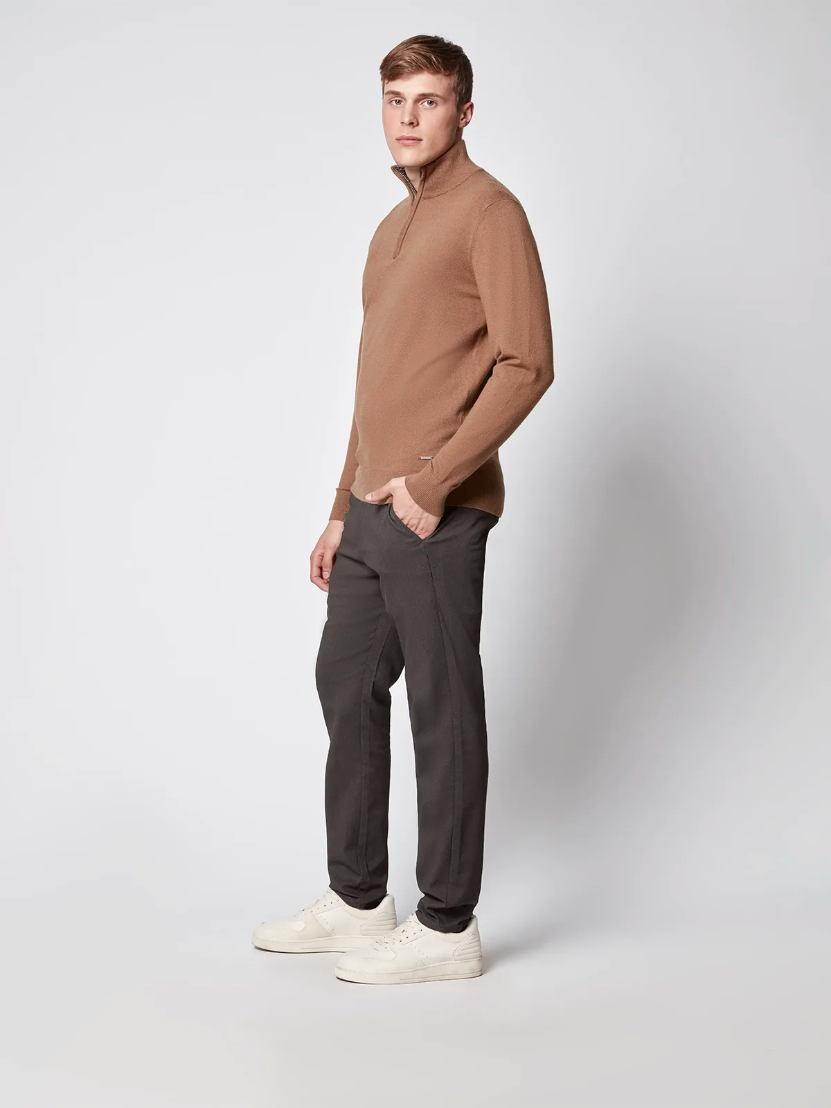 PANTALON CHINO TEXTURÉ POUR HOMME